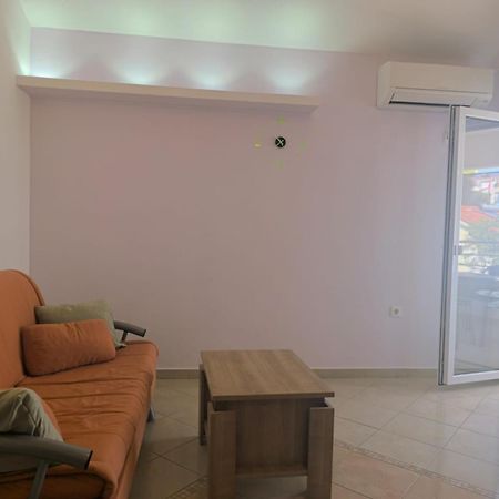 Apartments Otok 2 Трогір Екстер'єр фото