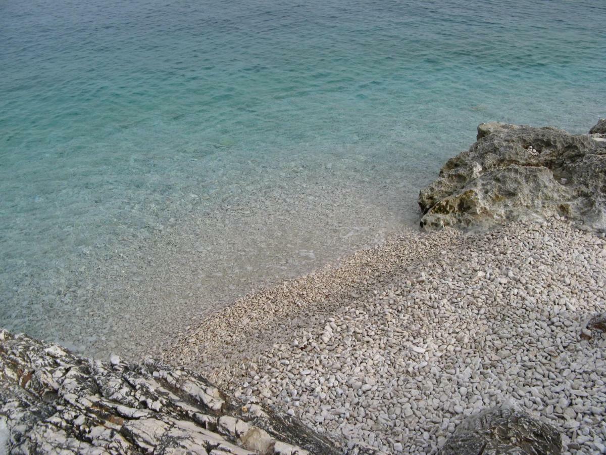 Apartments Otok 2 Трогір Екстер'єр фото